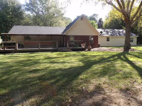 Laurel, MS 39443,4184 Sharon Rd.