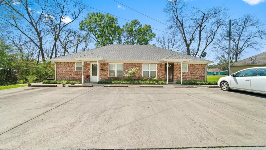 600 & 602 Main, Ellisville, MS 39437