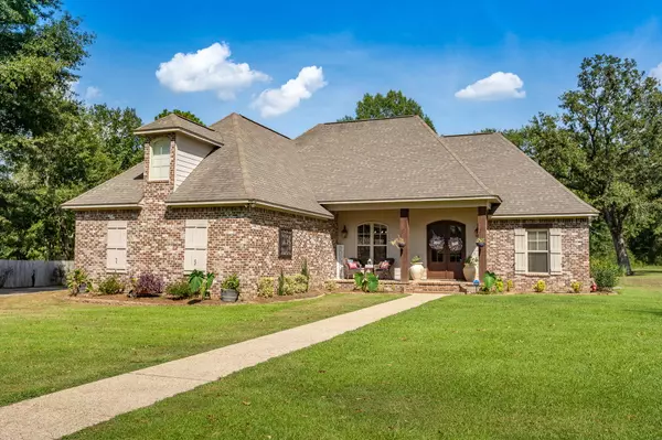 Hattiesburg, MS 39401,98 Wandering Oaks Ln.