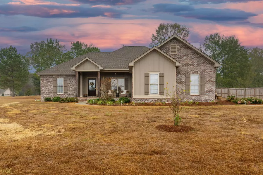 11 Stephens Ln., Sumrall, MS 39482