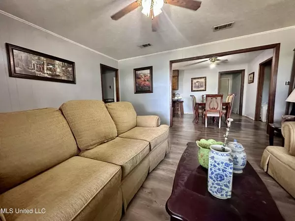 Pinola, MS 39149,179 Bushtown Rd.