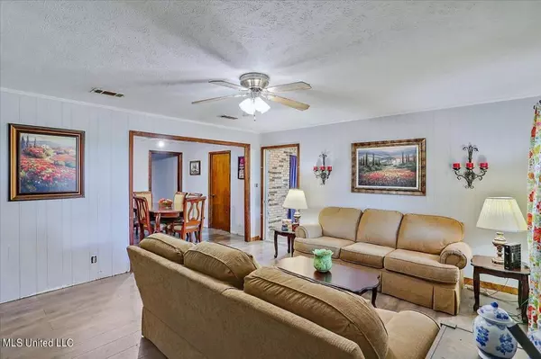 Pinola, MS 39149,179 Bushtown Rd.