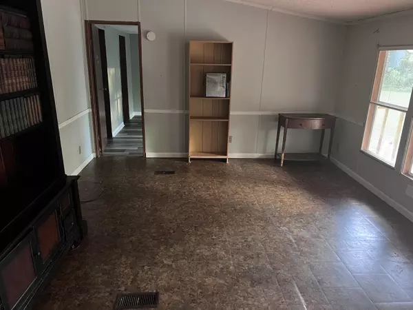 Columbia, MS 39429,192 Armstrong Rd.