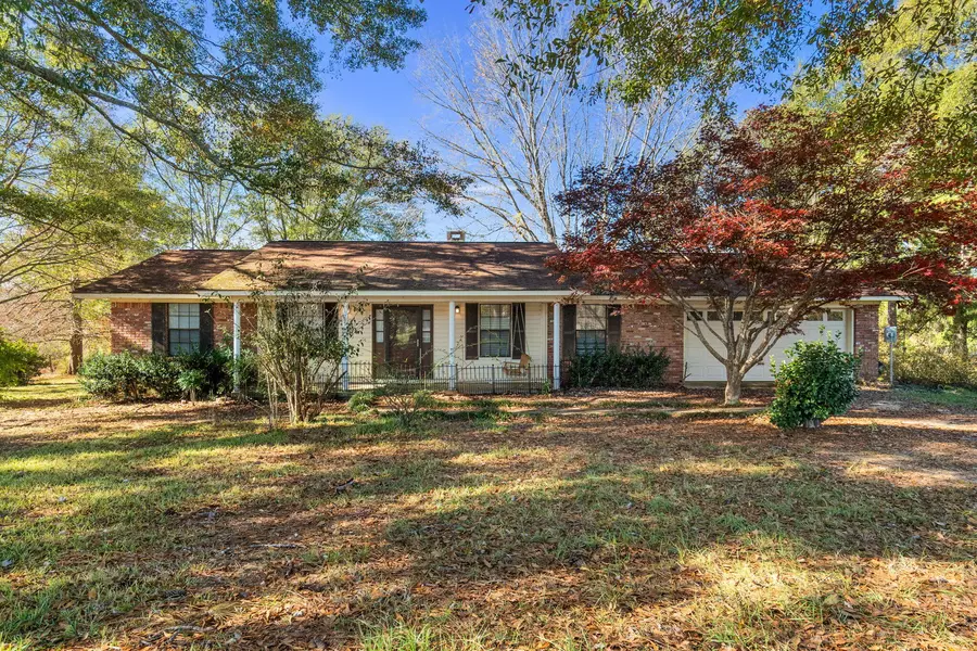 383 Cochran, Richton, MS 39476