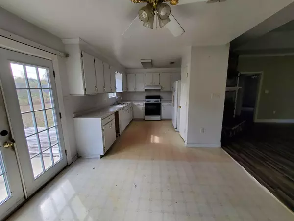 Richton, MS 39476,1337 Brownlee Rd.