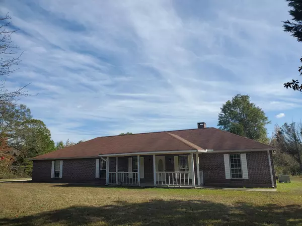 1337 Brownlee Rd., Richton, MS 39476