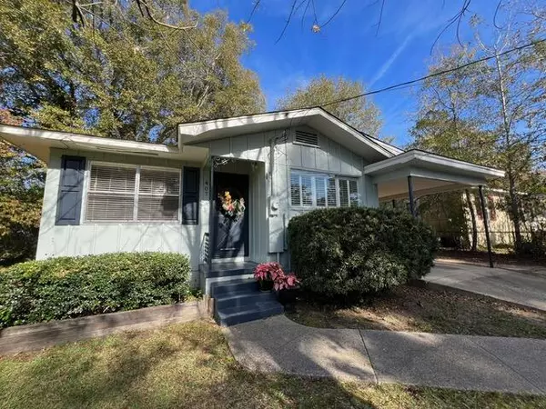 Petal, MS 39465,407 E 5th Ave.