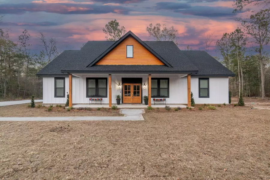 288 Ben Thompson Rd., Moselle, MS 39459