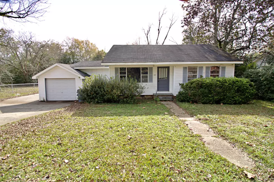 305 Mulberry St., Purvis, MS 39475