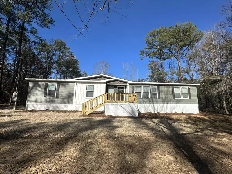 31 Amos Rd., Petal, MS 39465
