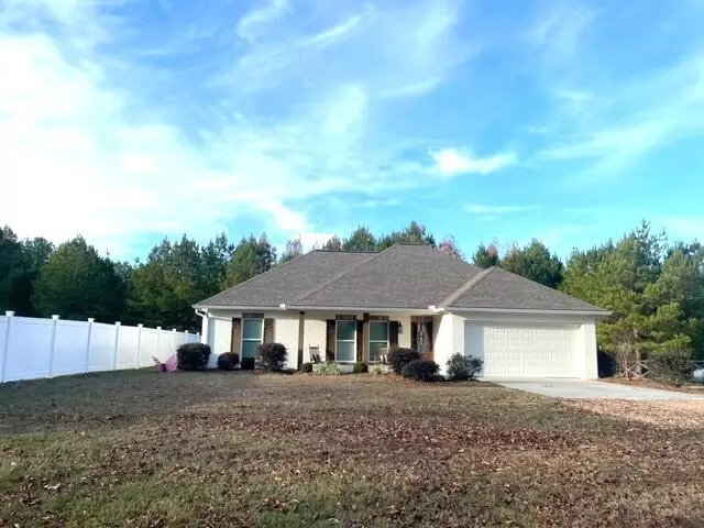 626 New Hope Rd., Mount Olive, MS 39119