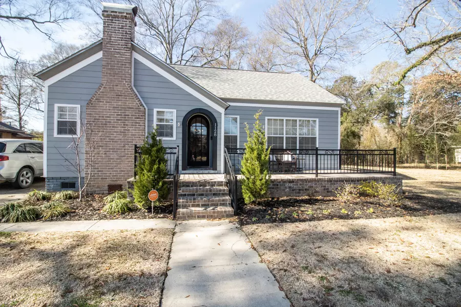 1128 N 8th, Laurel, MS 39440