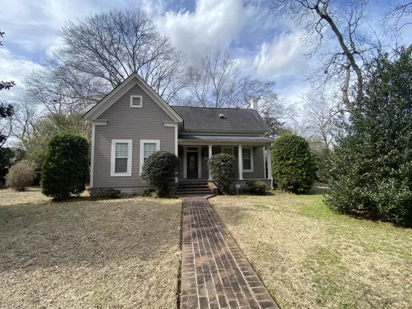 Columbia, MS 39429,615 East Ave.