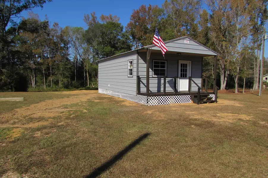 68 River Bend Rd., Columbia, MS 39429