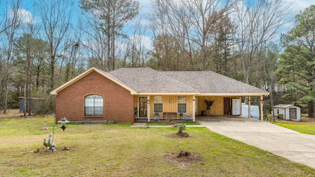 1043 Old River Rd., Petal, MS 39465