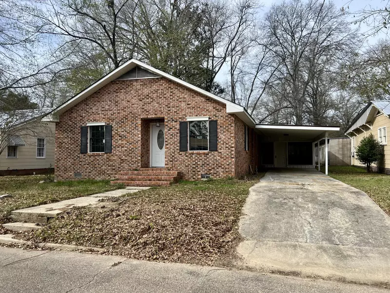 909 Porter St., Columbia, MS 39429