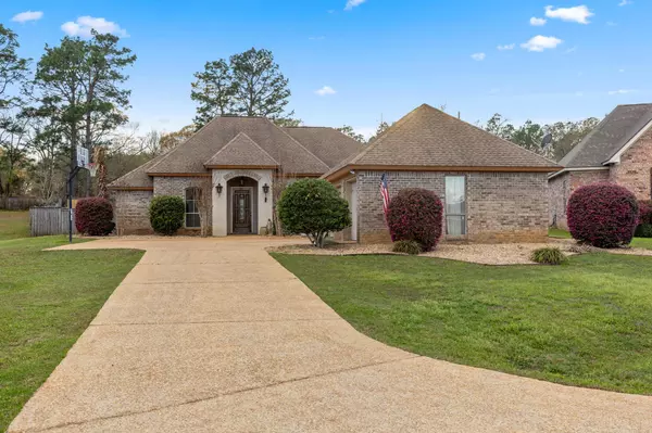 37 W Chanticleer Dr.,  Hattiesburg,  MS 39402