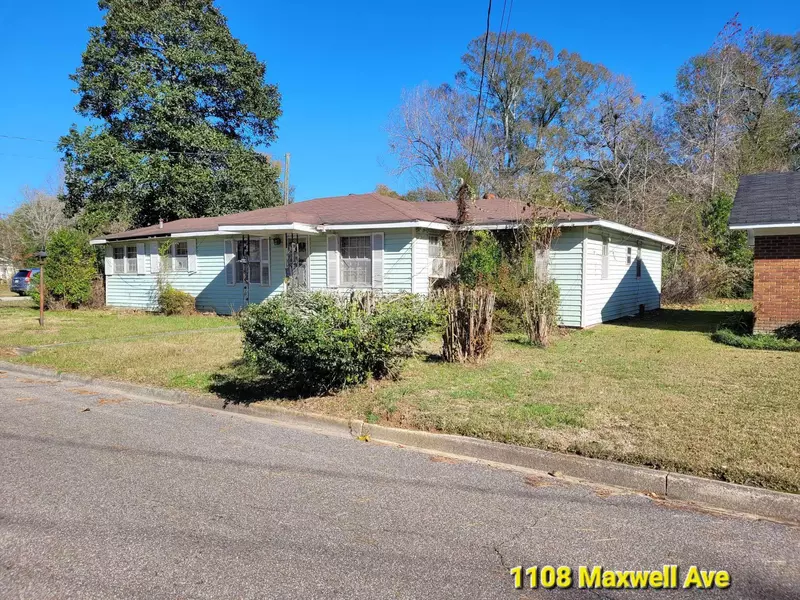 1108 Maxwell, Columbia, MS 39429