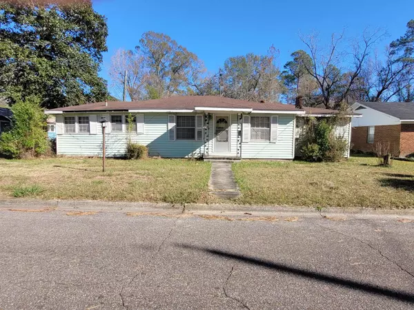 Columbia, MS 39429,1108 Maxwell