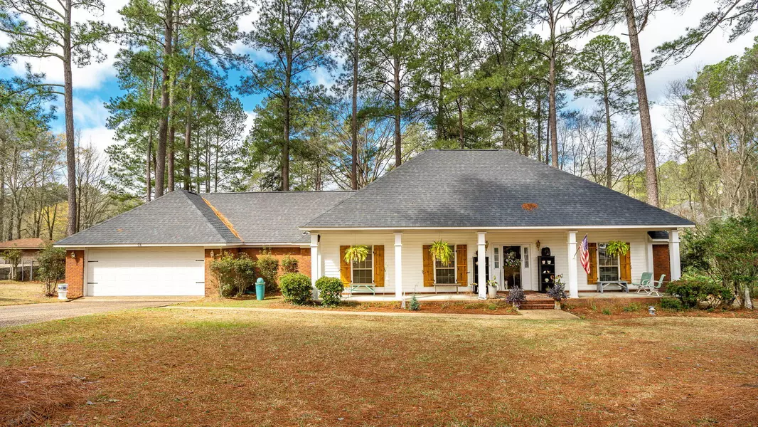 24 Heatherwood Dr., Laurel, MS 39440