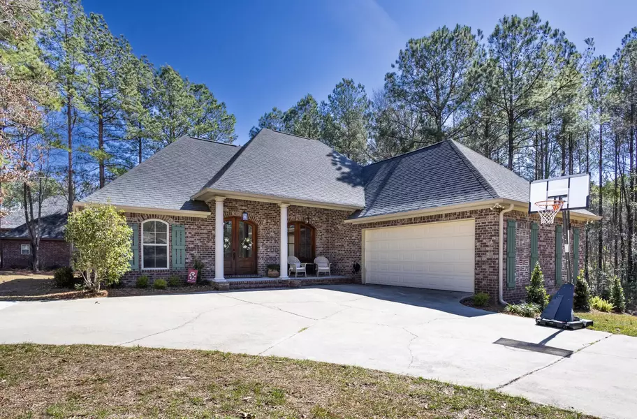 71 Carriage Parke Dr., Purvis, MS 39475