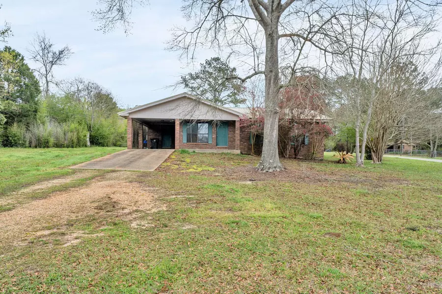 1078 Howell, Purvis, MS 39475