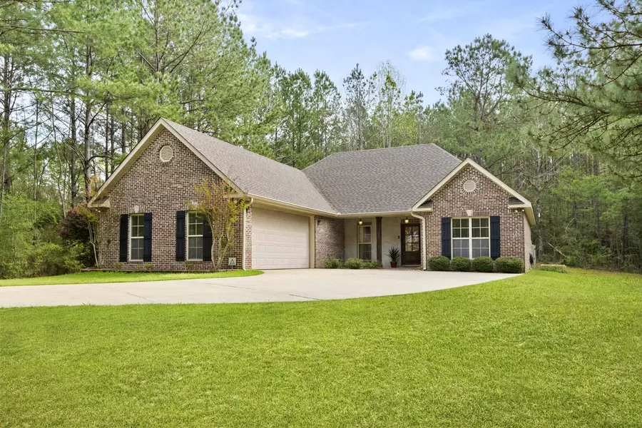 60 Pleasant Hill, Sumrall, MS 39482