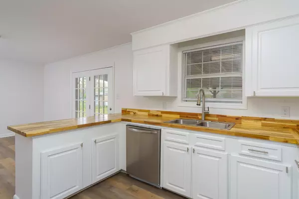 Petal, MS 39465,110 Garden