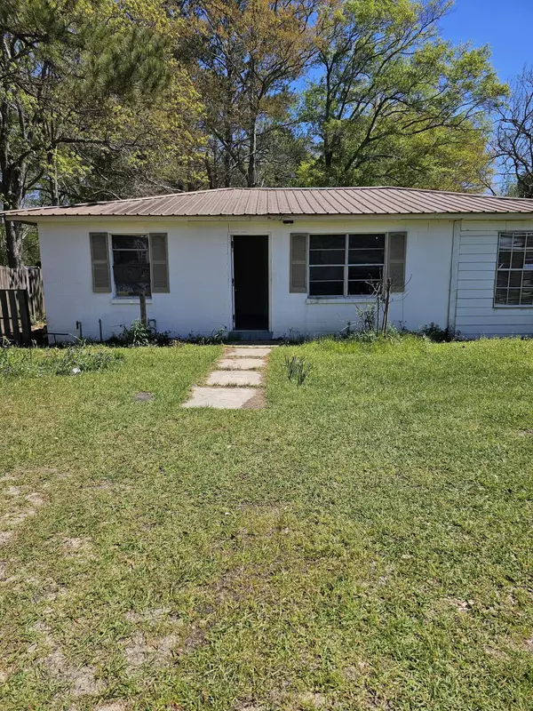Richton, MS 39476,0 Yaupon Ave.