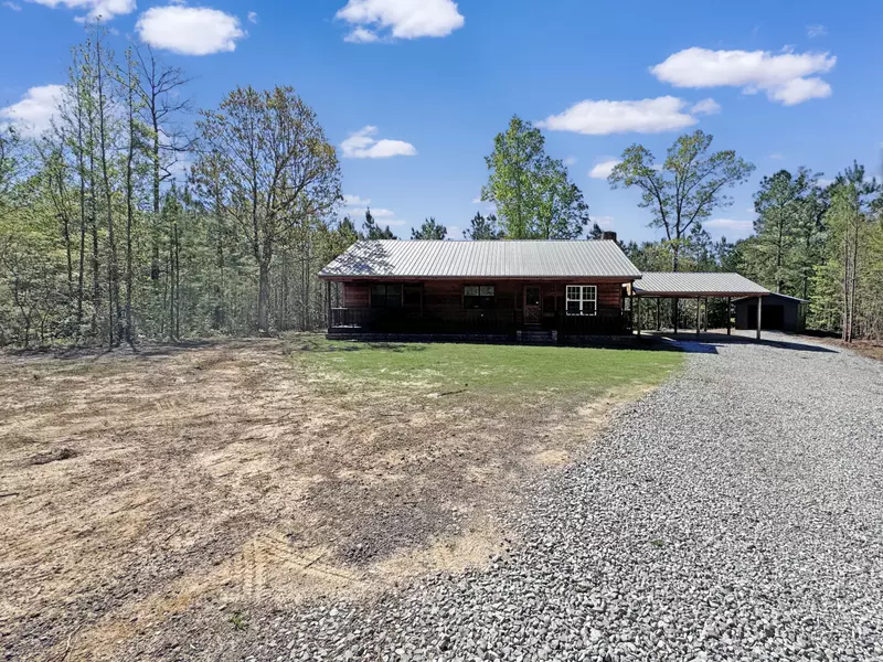 115 Rowe Dr., Braxton, MS 39044