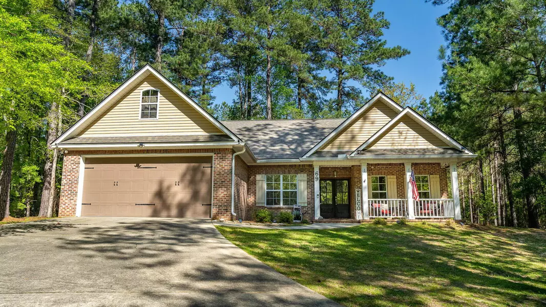 69 Madison Pl, Hattiesburg, MS 39402