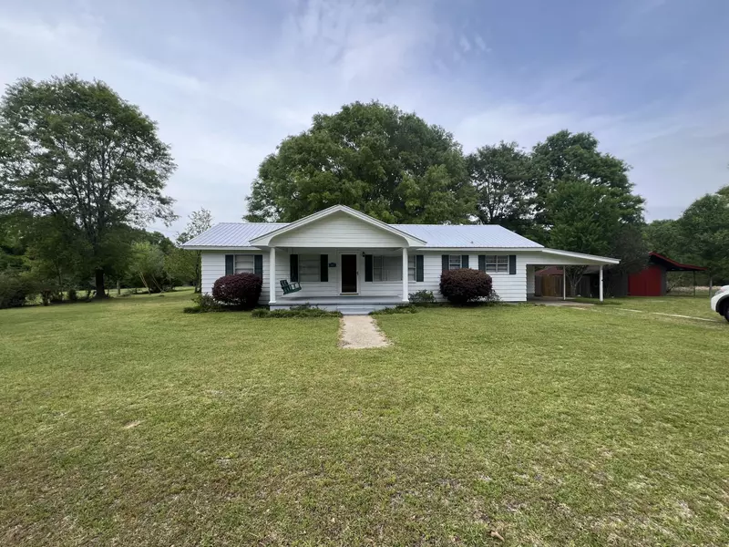 267 Stringer Rd., Columbia, MS 39429