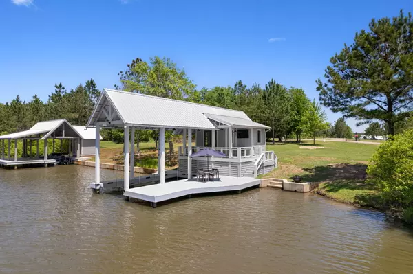 4 Paddle Point, Lumberton, MS 39455