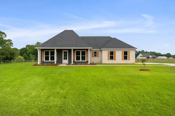 5 South  Caesar, Carriere, MS 39426