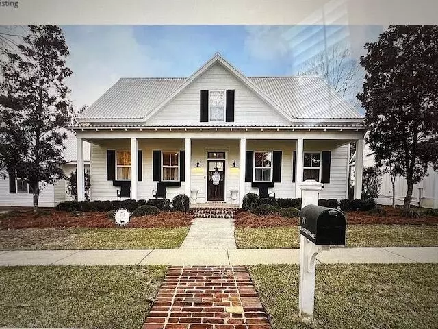 Hattiesburg, MS 39402,108 Baneberry