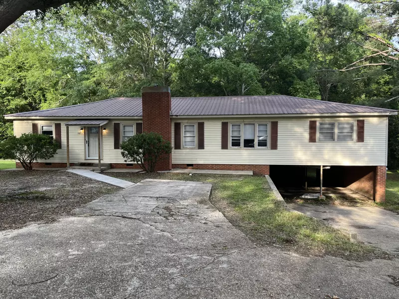 1023 N 10th Ave., Laurel, MS 39440