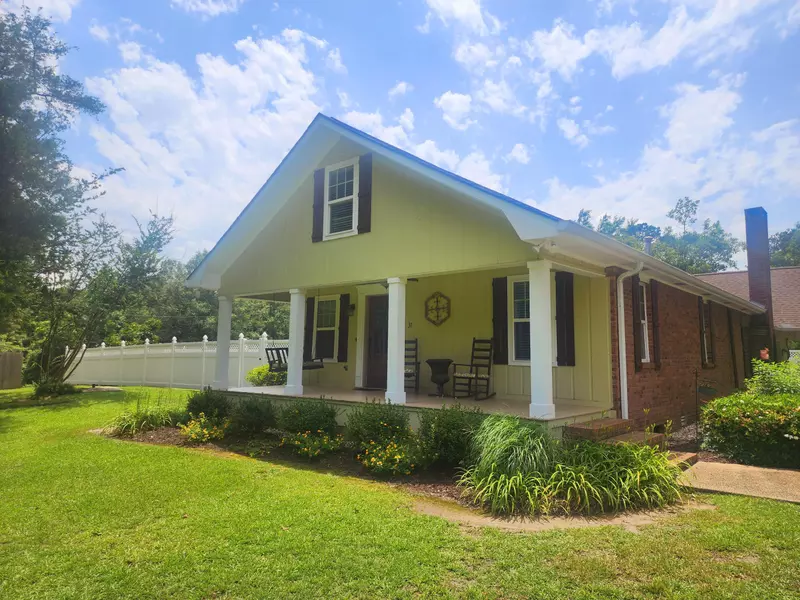 37 Lingle Rd., Columbia, MS 39429