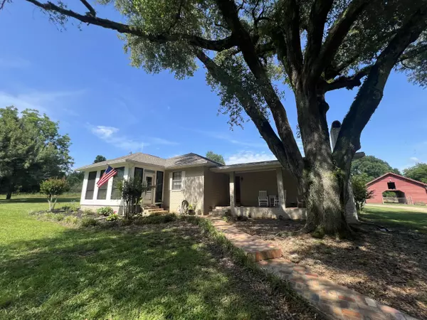 Tylertown, MS 39667,186 Knoxo Columbia Rd.