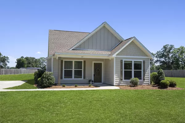 115 Lloyd Eubanks Rd., Lucedale, MS 39452