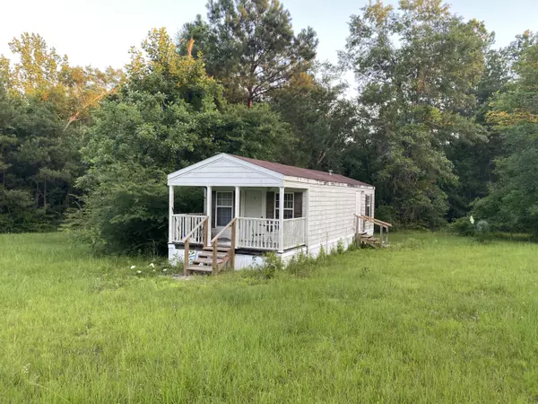 560 Restertown Rd., Poplarville, MS 39470