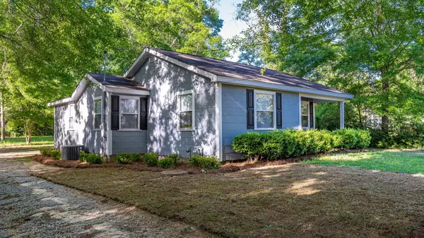 Petal, MS 39465,142 E 2nd Ave.