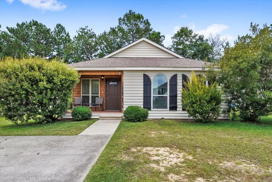 190 Hawthorne Dr., Hattiesburg, MS 39402