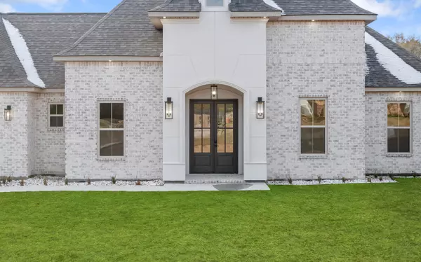 Carriere, MS 39426,24 Post Oak Dr.