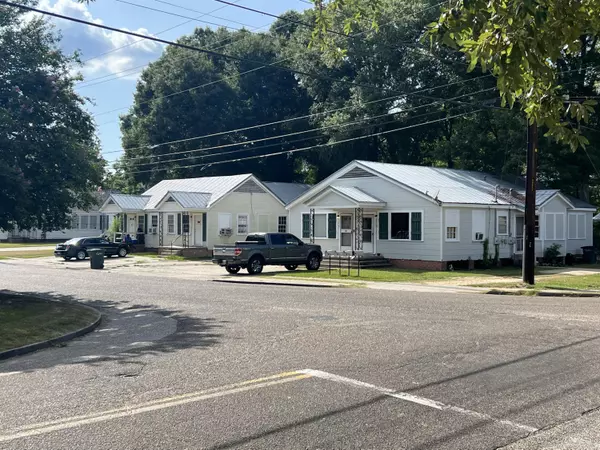 Columbia, MS 39429,321 Lafayette St.