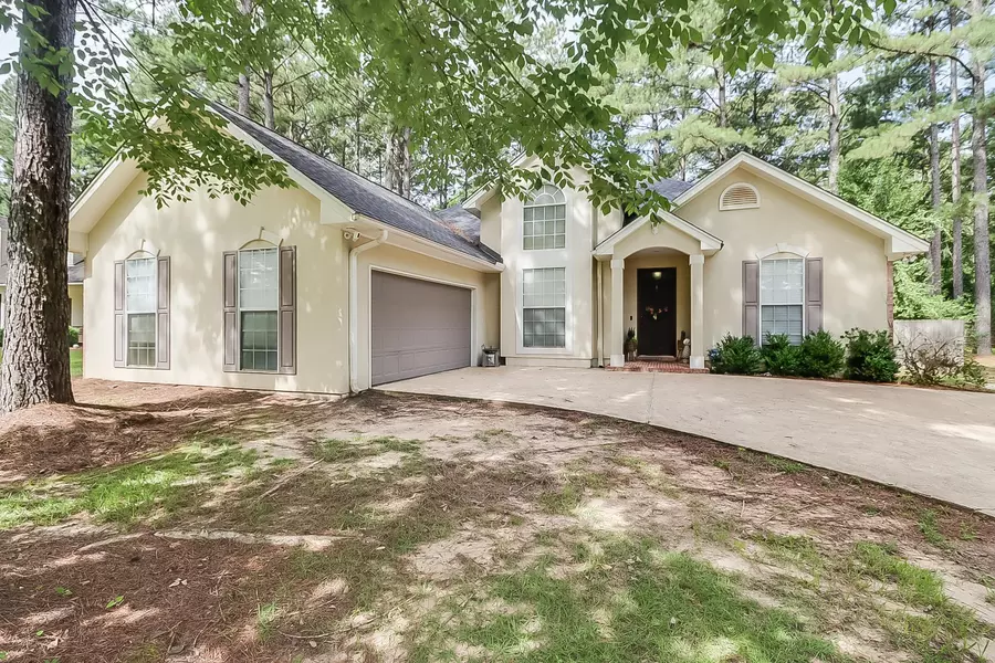 119 Red Roan, Hattiesburg, MS 39402