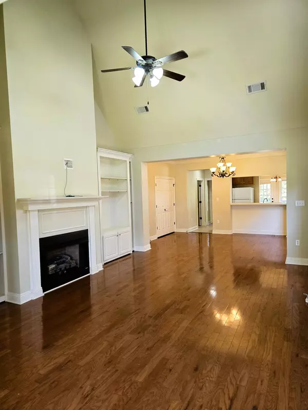 Hattiesburg, MS 39402,12 Bridgefield