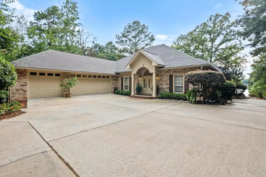 101 Red Maple TRL, Petal, MS 39465