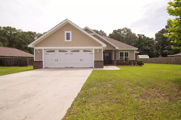 12 Westhaven Dr, Hattiesburg, MS 39402