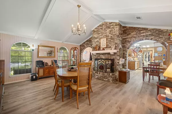 Laurel, MS 39440,1218 Forest Hills Dr.