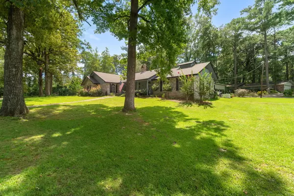 Laurel, MS 39440,1218 Forest Hills Dr.